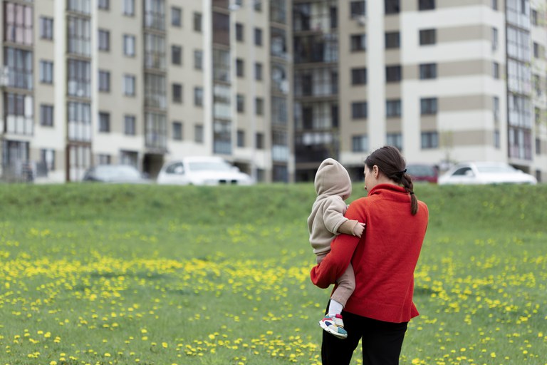 jeune-maman-avec-son-enfant.jpg C0441 - Réglementation du cycle locatif Hlm